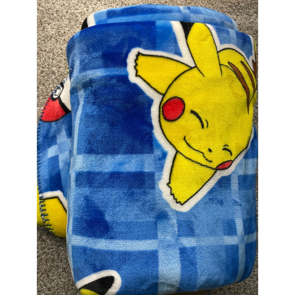 Pokemon Pikachu Throw Blanket Kids Blue NWOT Fleece Plaid Pokeball 50 x 60 in